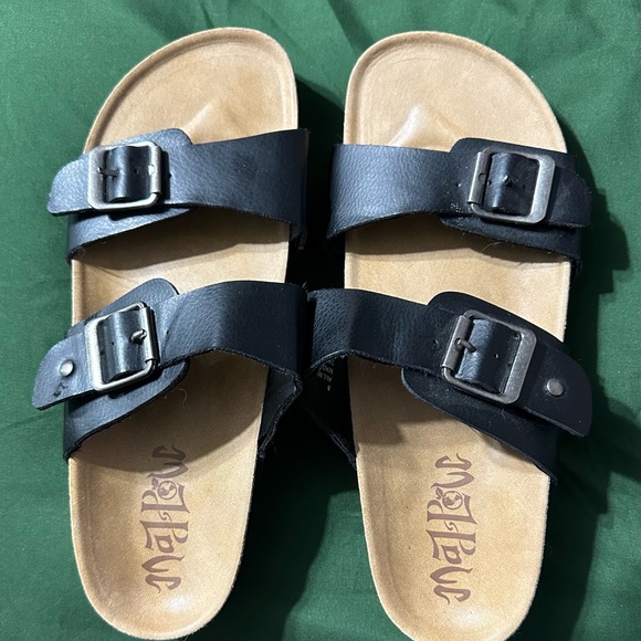 Madlove Shoes - Black Leather Sandals